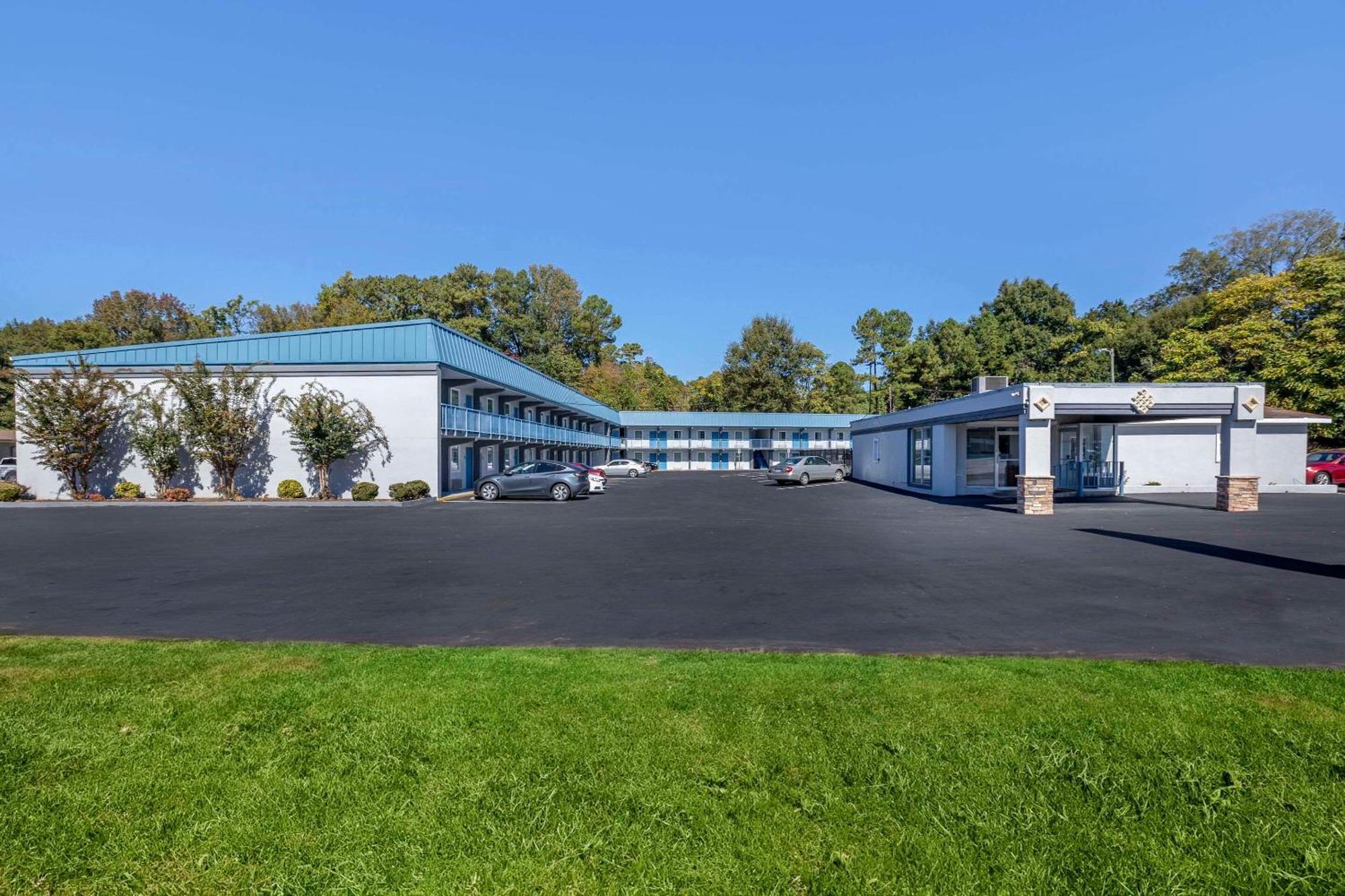 Rodeway Inn Union Exterior photo