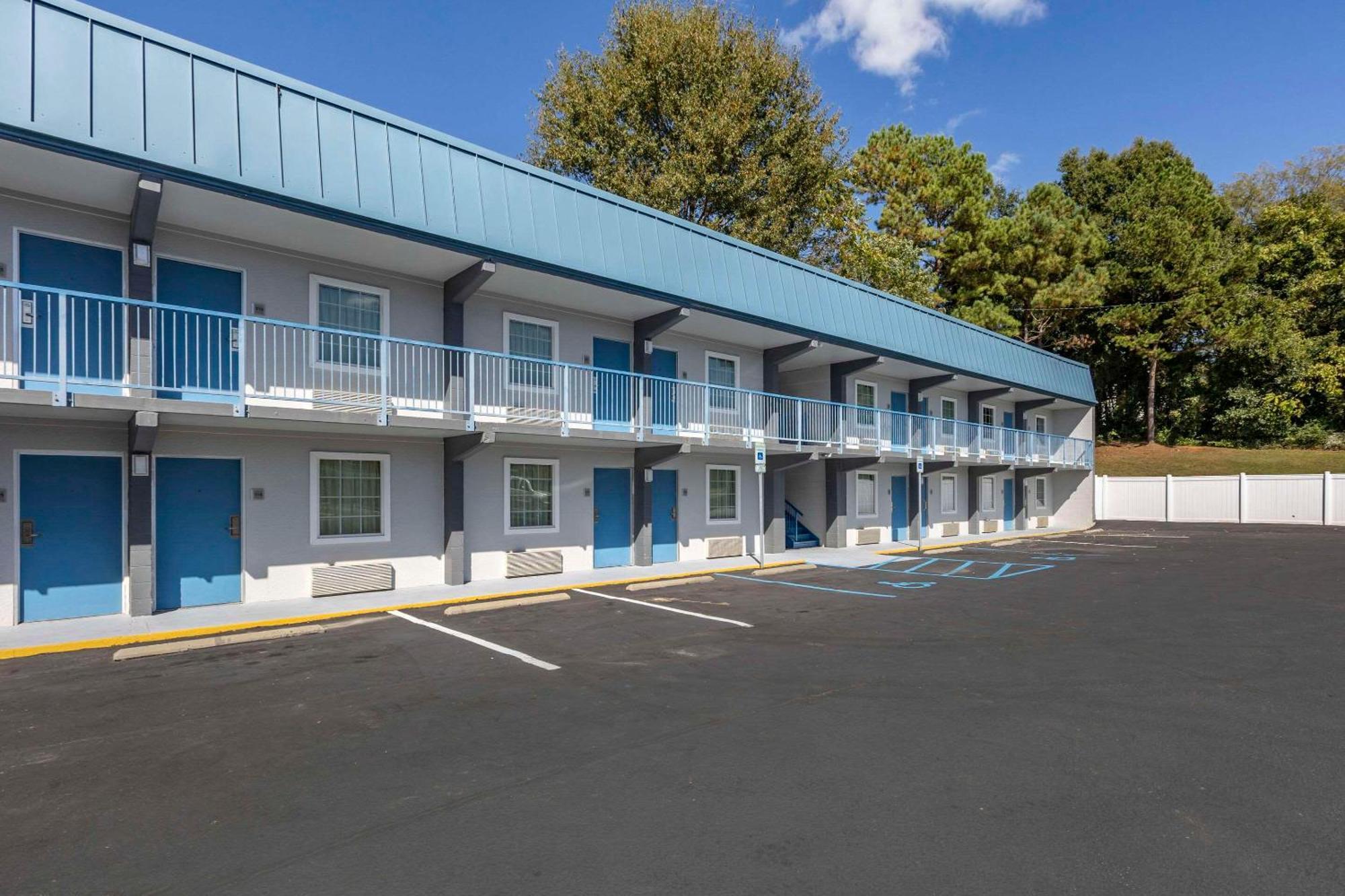 Rodeway Inn Union Exterior photo